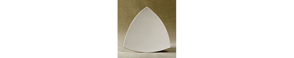 TRIANGULAR PLATES